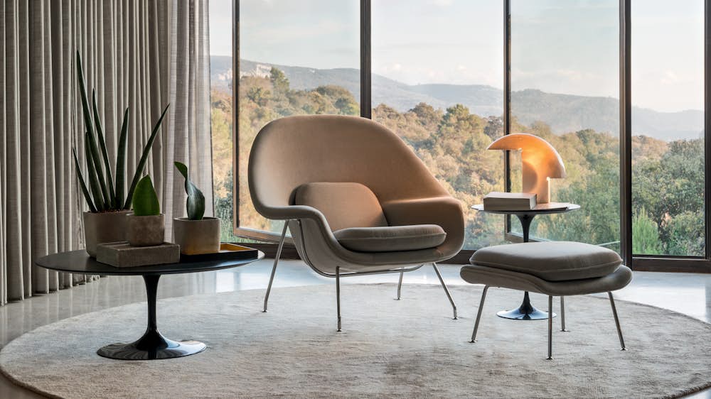 Saarinen Coffee Table, Saarinen Side Table, Womb Chair, Womb Ottoman